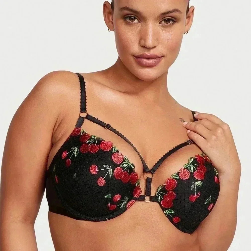 VERY SEXY Cherry Embroidery Garter Belt & VERY SEXY Embroidery Push-Up Bra